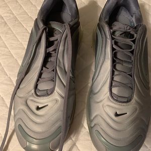 Men’s Nike Air Max size 12. Excellent condition